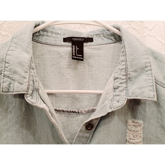 Destroyed Jean Button Up Top - Picture 3 of 3